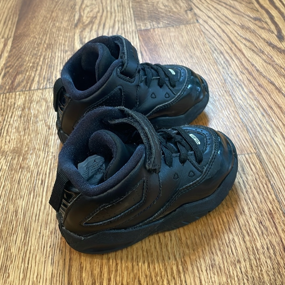 Jordan Brand Loyal Triple Black Sneakers. Size 6c. Excellent Condition. - Picture 8 of 13